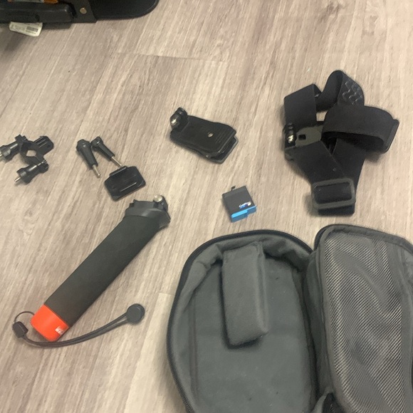 GoPro hero 8 black been used once - Picture 4 of 4